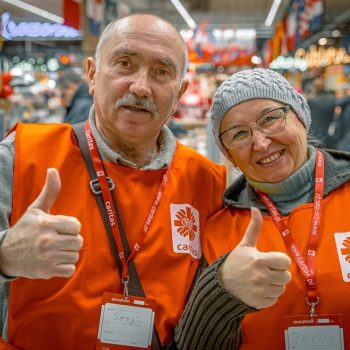 Zapraszamy wolontariuszy do udziału w zbiórce żywności i rejestrowania godzin w SOW